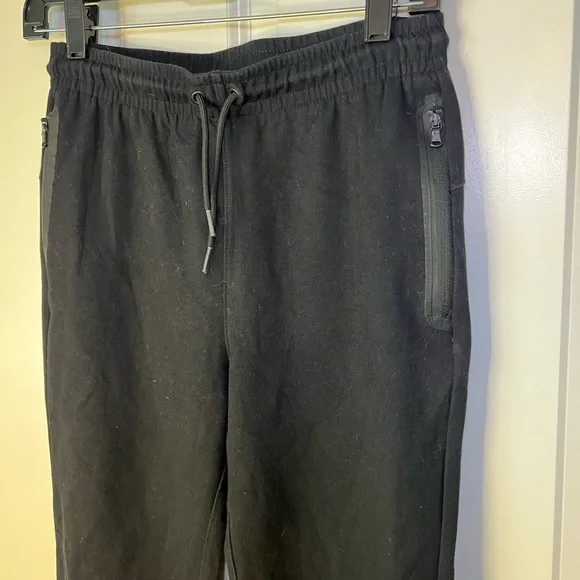 Old Navy Joggers - Picture 3 of 9